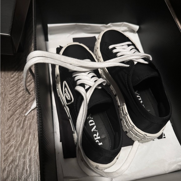 PRADA Double Wheel Re-Nylon gabardine sneakers - Picture 8 of 8